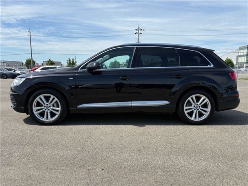 Q7