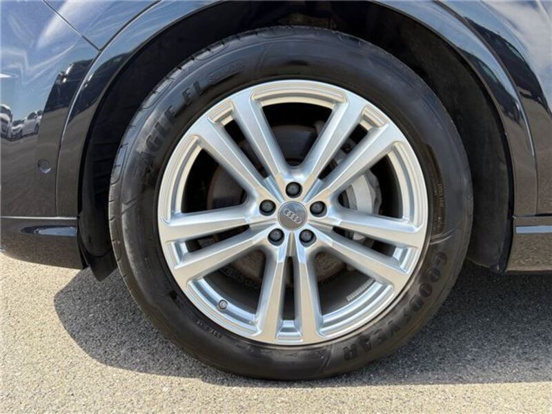Q7