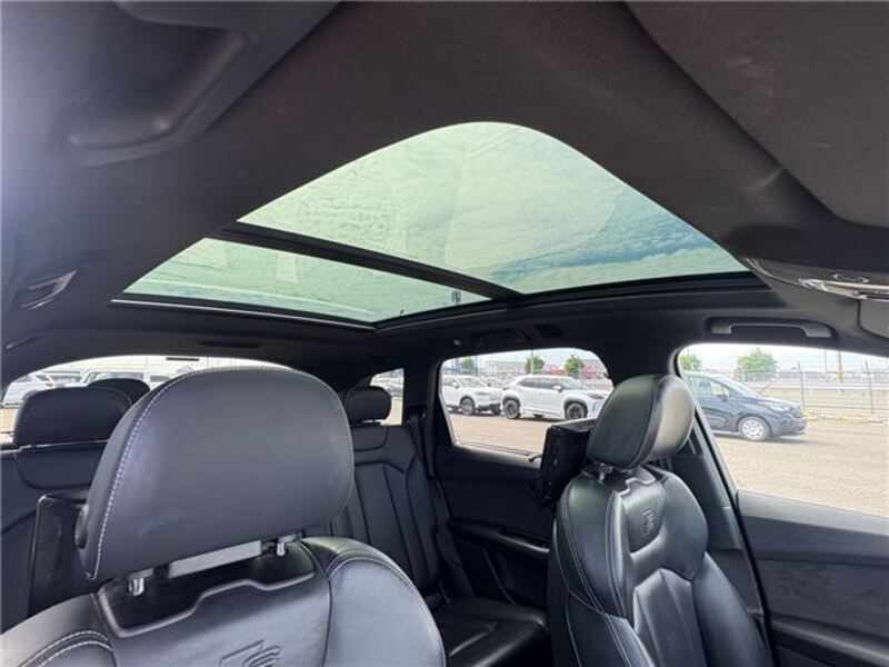 Q7