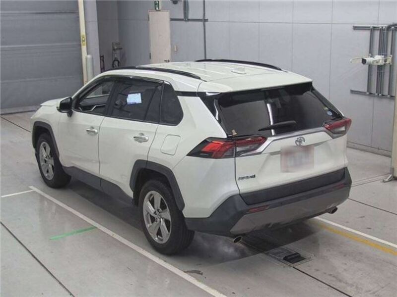 RAV4