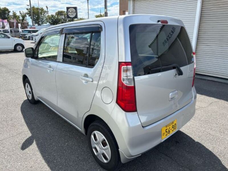 WAGON R