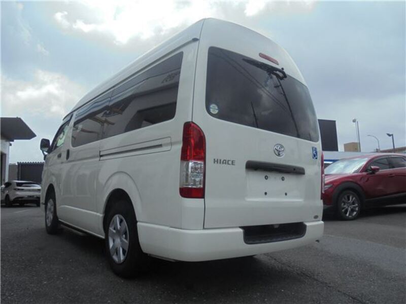 HIACE VAN