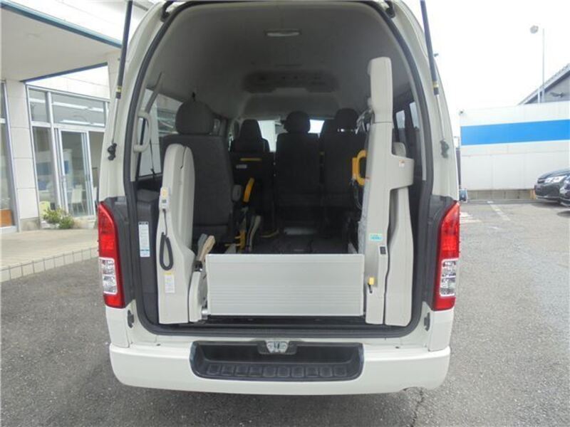 HIACE VAN