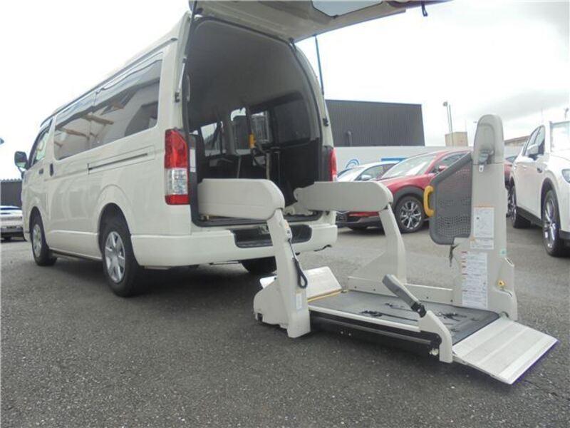 HIACE VAN