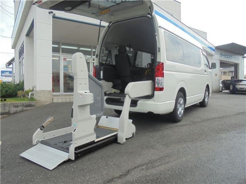 HIACE VAN
