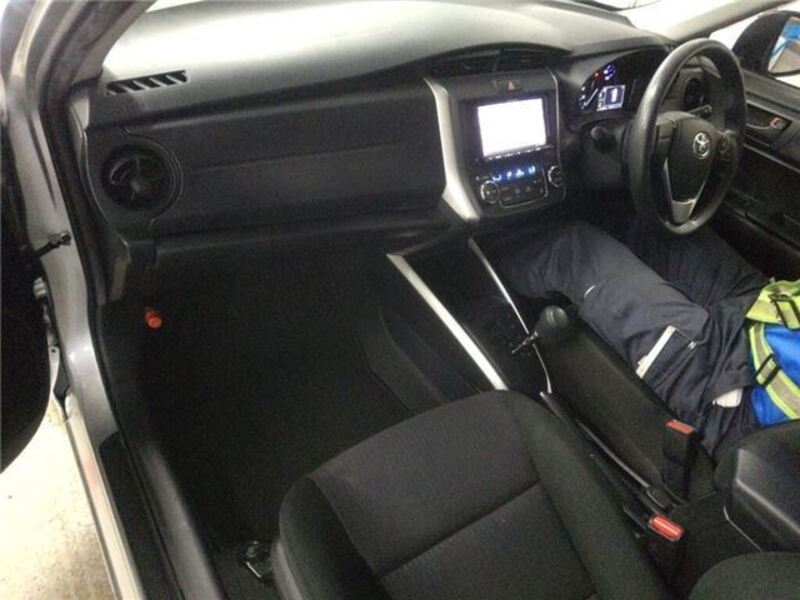 COROLLA FIELDER
