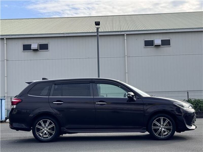 COROLLA FIELDER