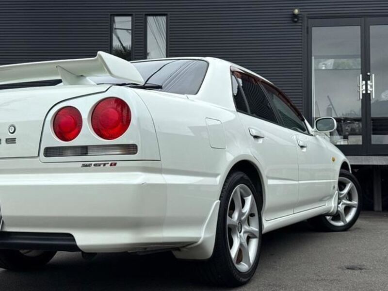 SKYLINE