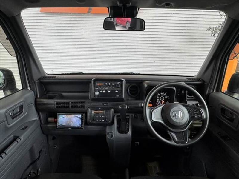 N-VAN