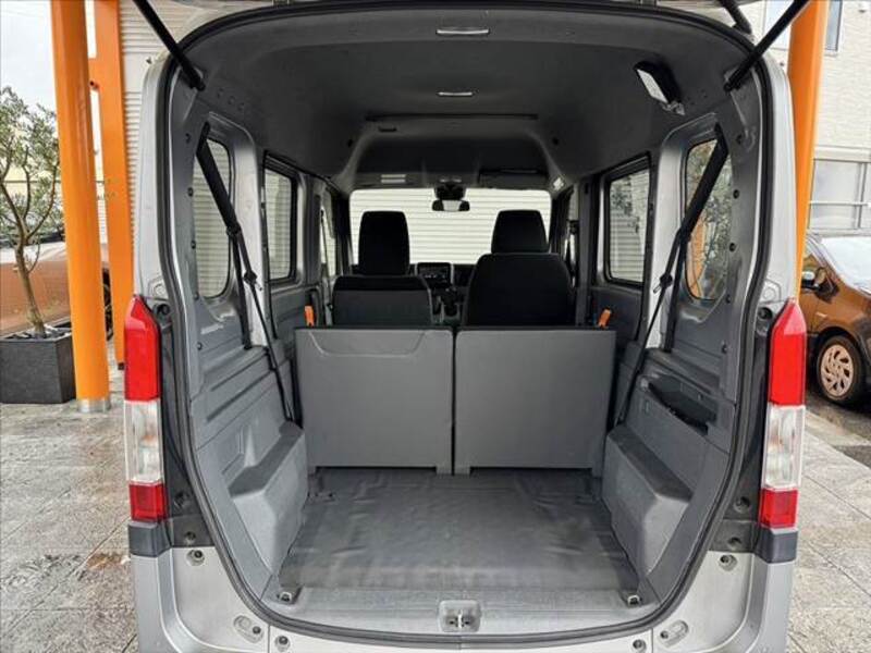 N-VAN
