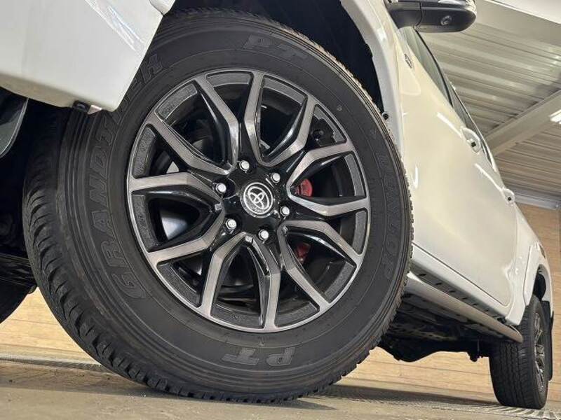 HILUX