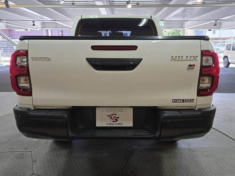 HILUX