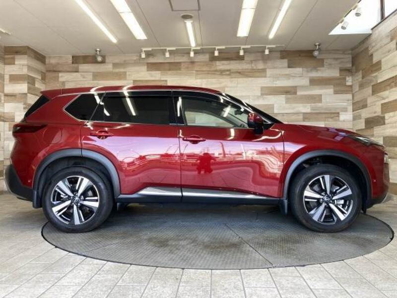 X-TRAIL
