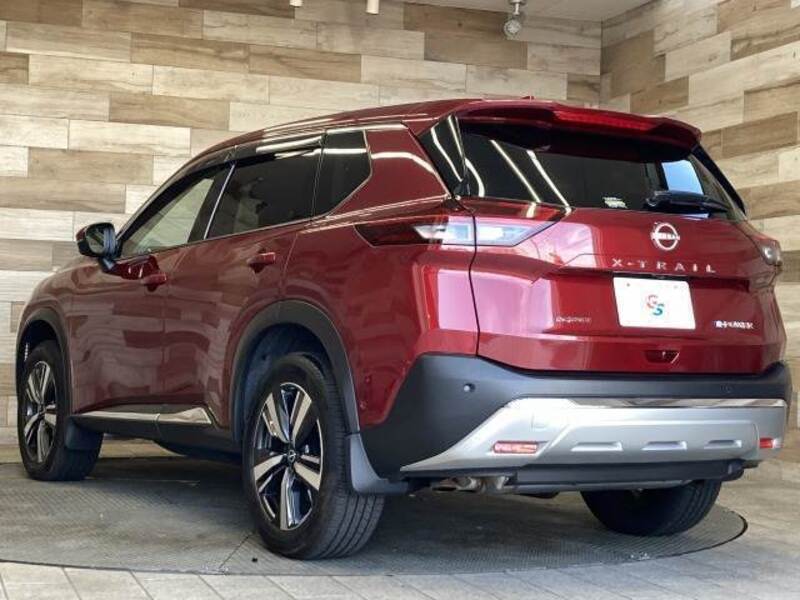 X-TRAIL