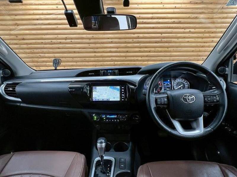 HILUX