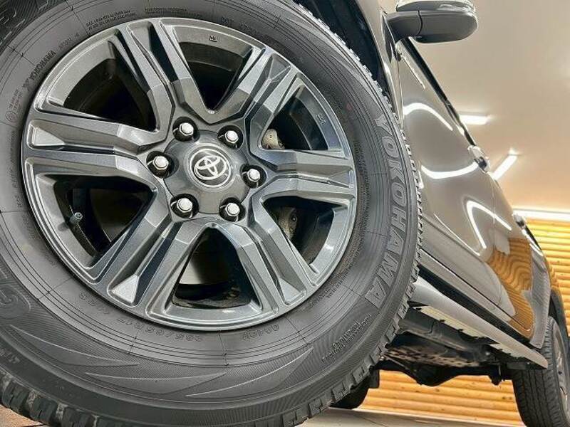 HILUX