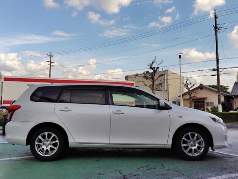 COROLLA FIELDER