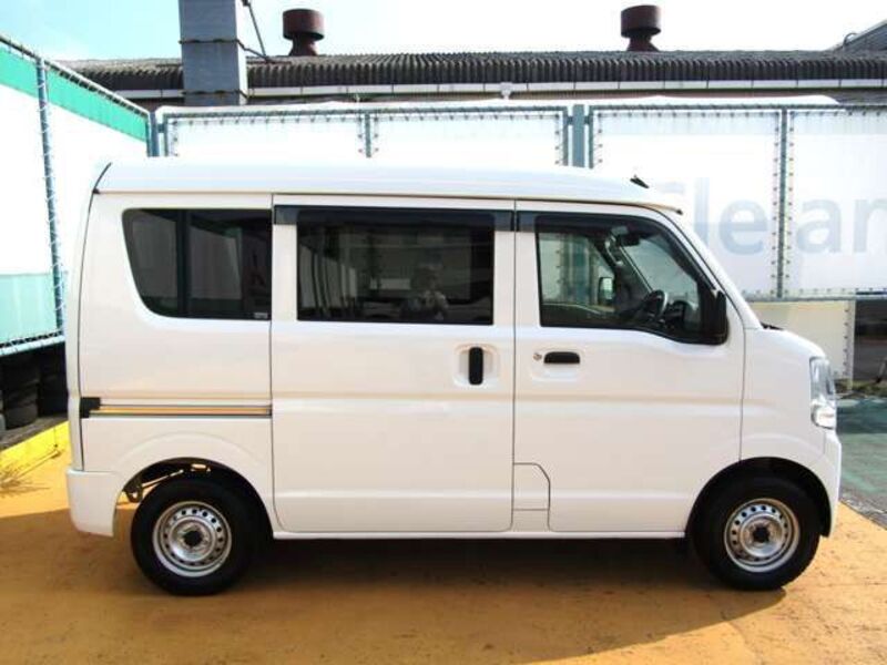 MINICAB VAN