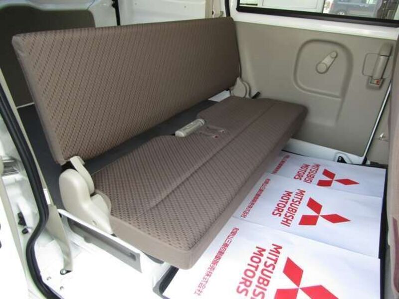 MINICAB VAN
