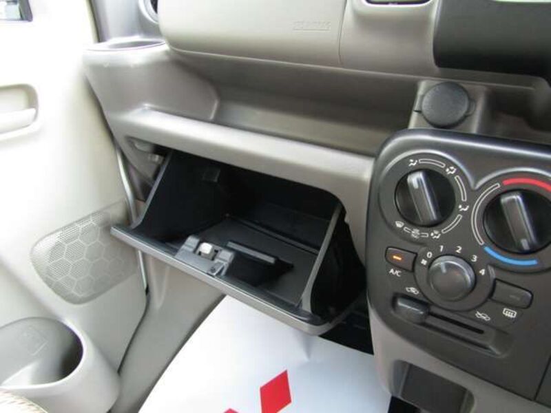 MINICAB VAN