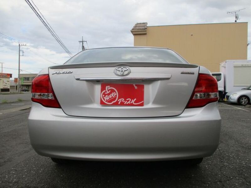 COROLLA AXIO