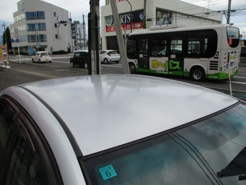 COROLLA AXIO