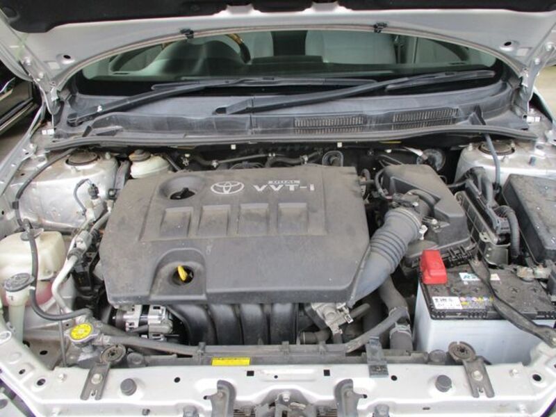 COROLLA AXIO