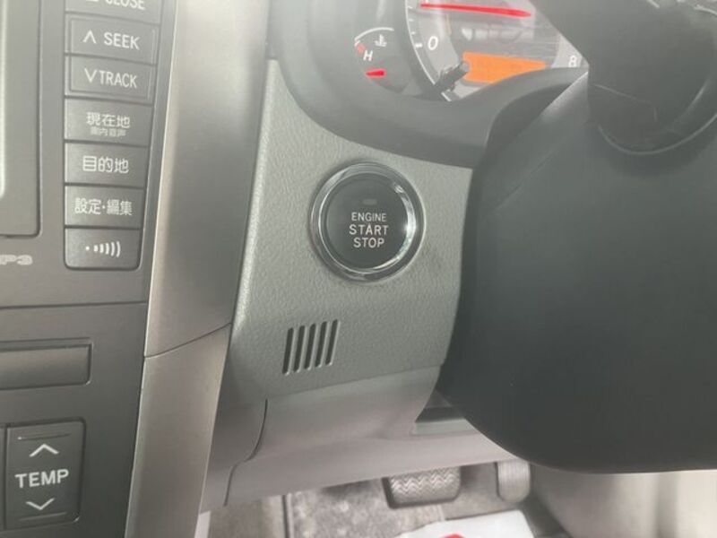 COROLLA AXIO
