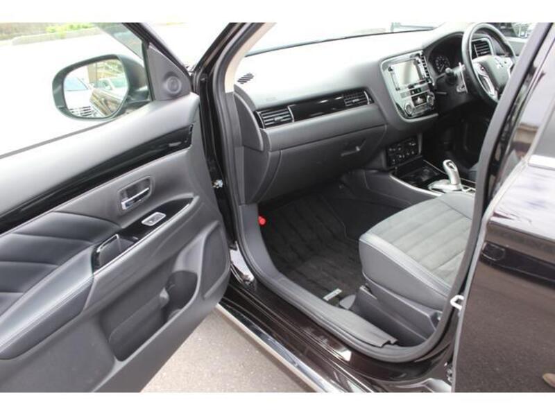 OUTLANDER PHEV