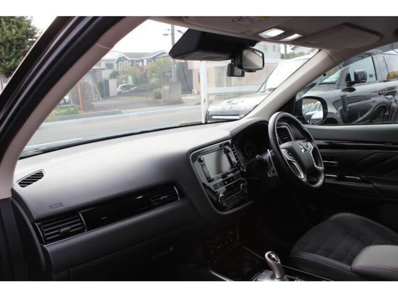 OUTLANDER PHEV