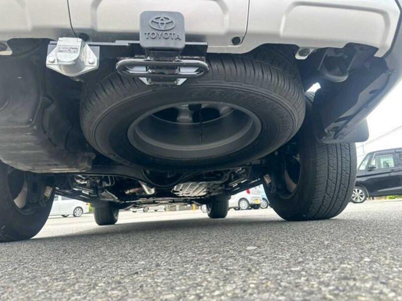 LAND CRUISER