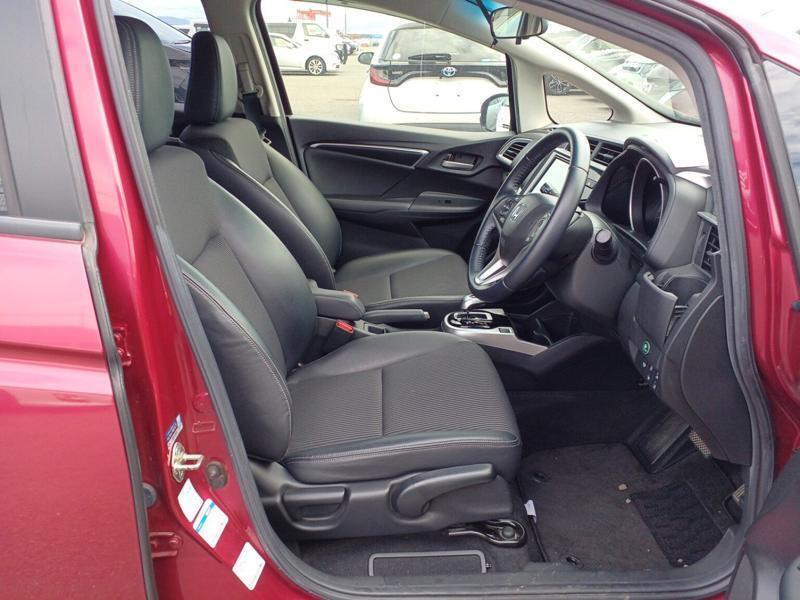 FIT HYBRID