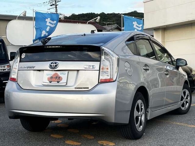 PRIUS PHV