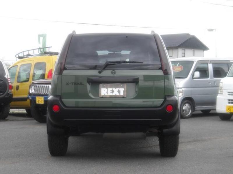 X-TRAIL