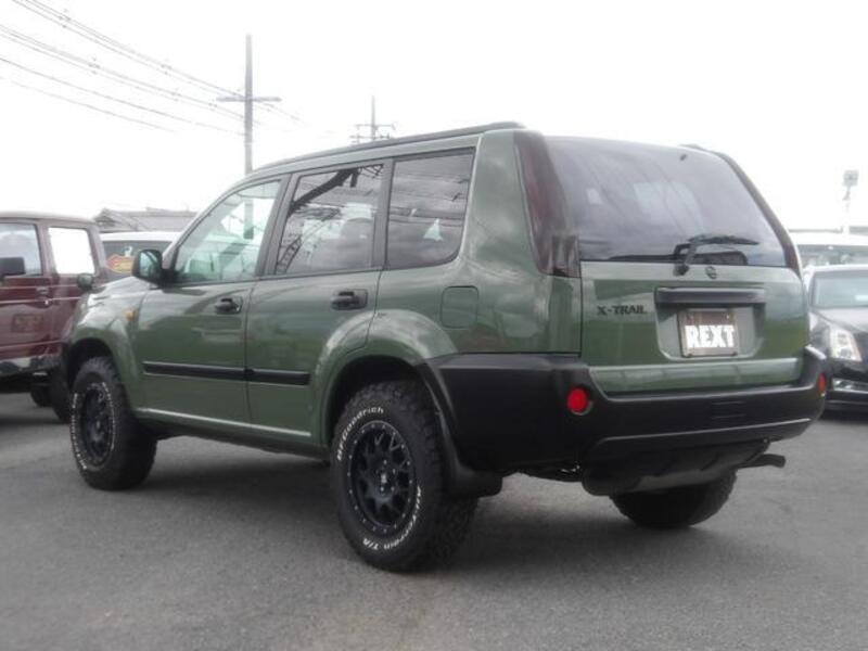 X-TRAIL