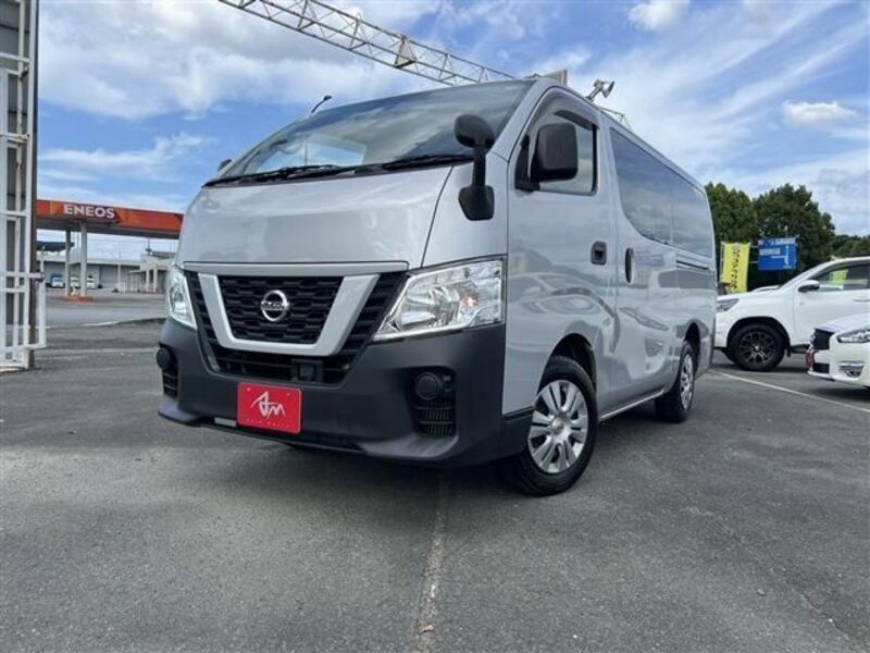 NV350 CARAVAN-0