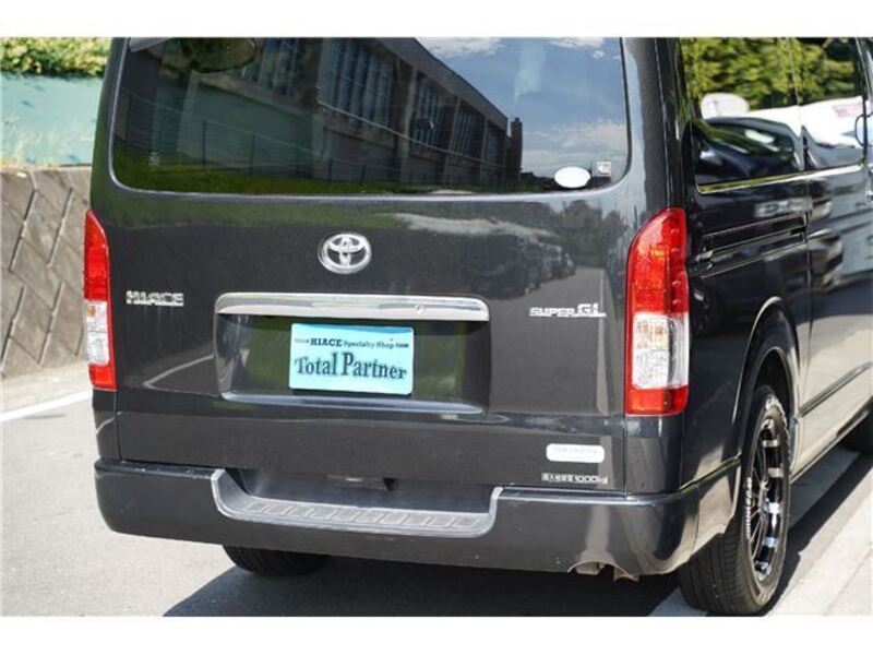 HIACE VAN