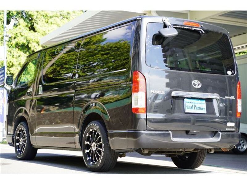 HIACE VAN