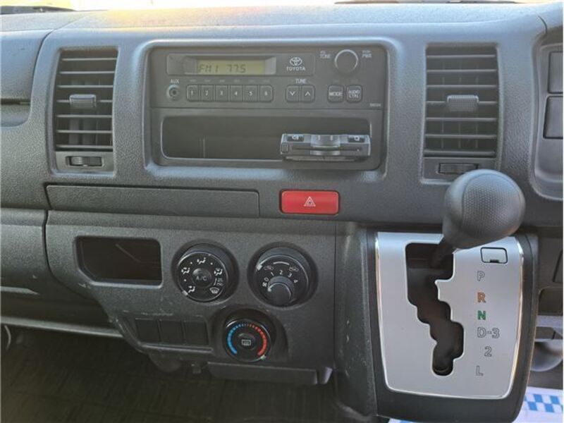HIACE VAN