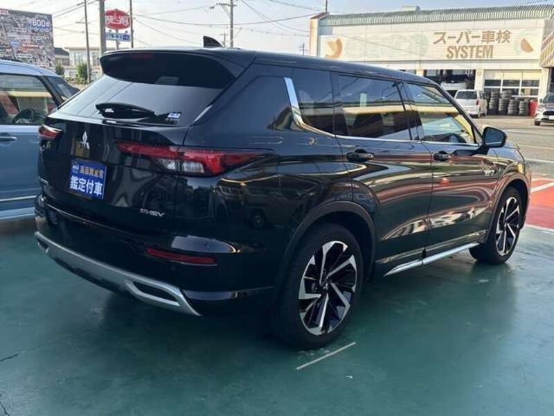 OUTLANDER