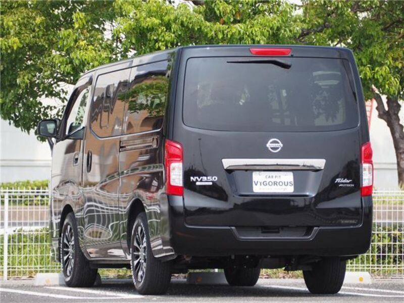 NV350 CARAVAN