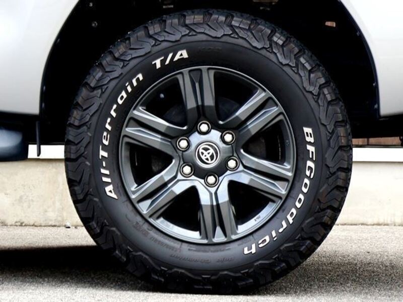 HILUX