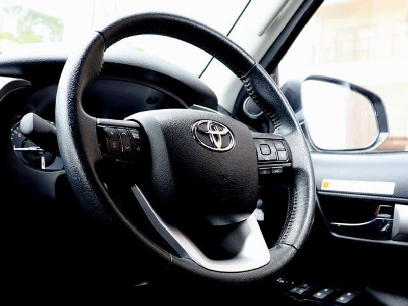 HILUX