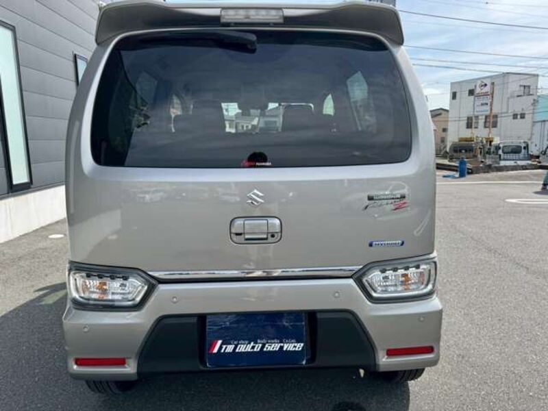 WAGON R