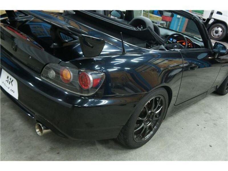 S2000