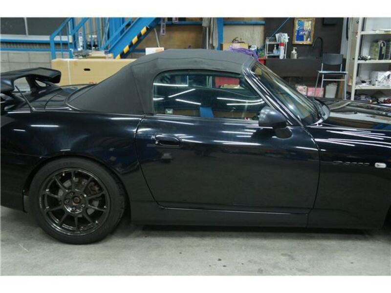 S2000