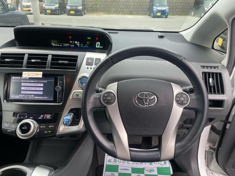PRIUS ALPHA
