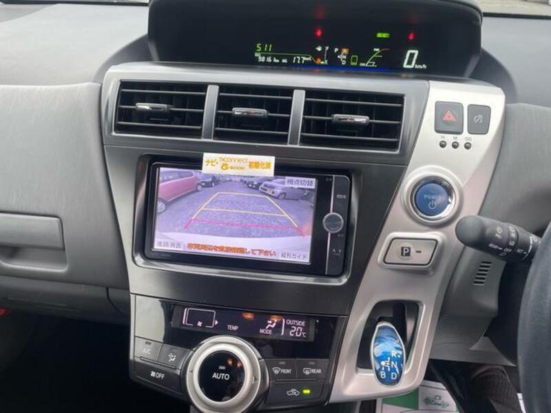 PRIUS ALPHA