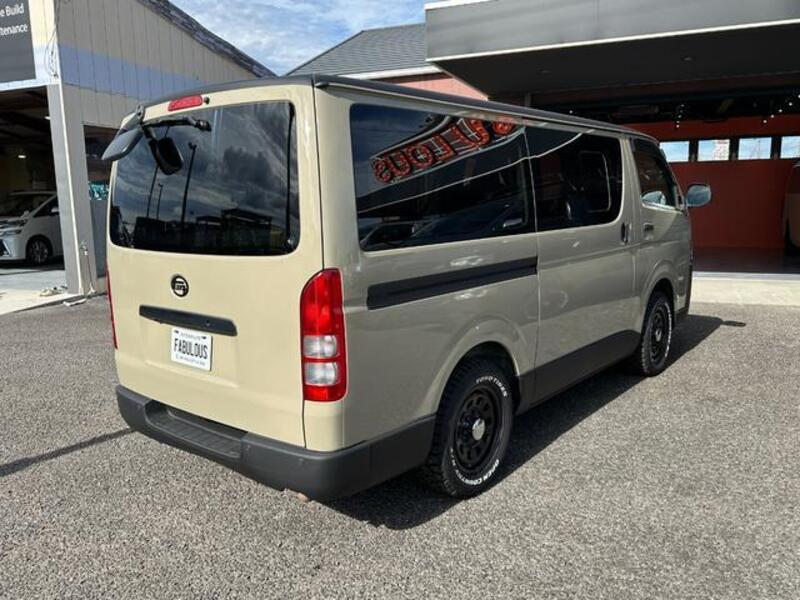 HIACE VAN