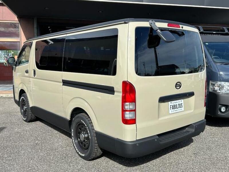 HIACE VAN